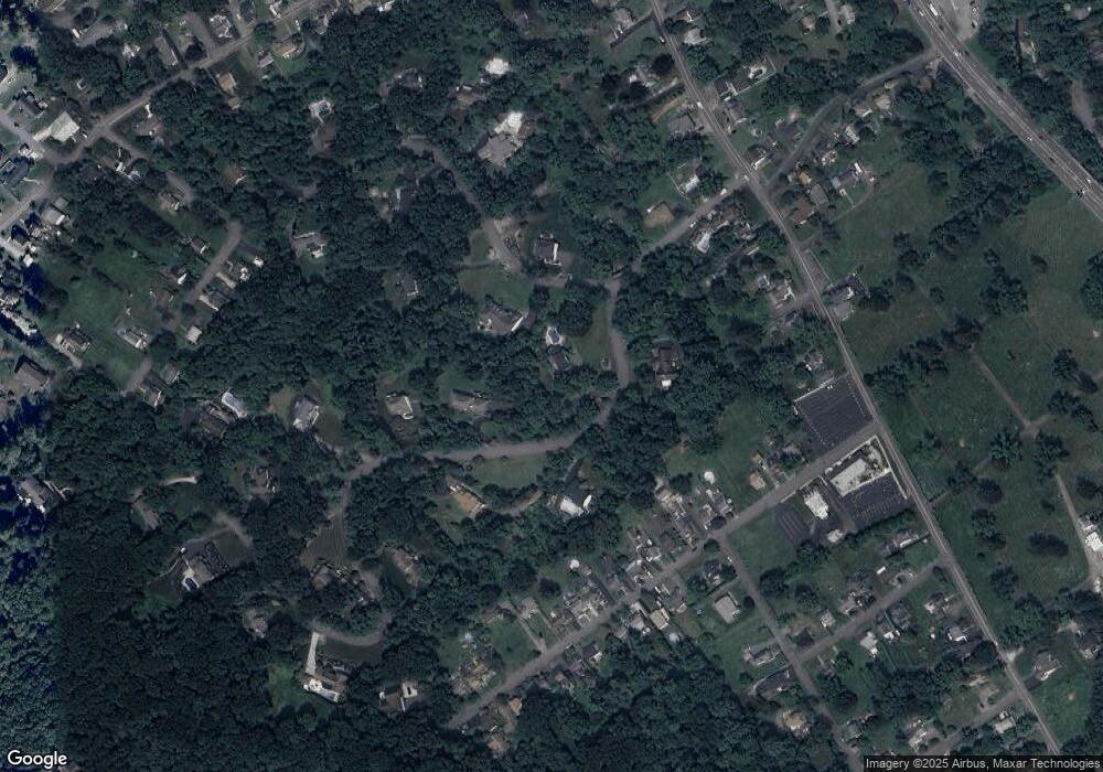 33 Wellington Dr, Shavertown, PA 18708 - photo 1