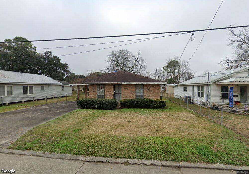 127 Reynolds St, New Iberia, LA 70560 - photo 1