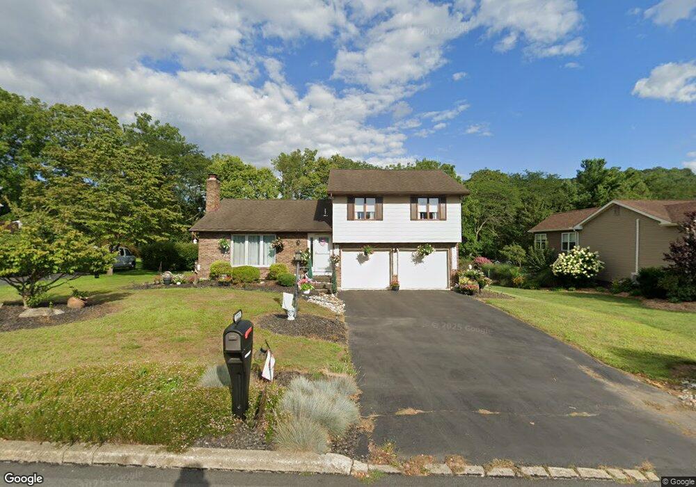 2217 Meadow Lane Dr, Easton, PA 18040 - photo 1