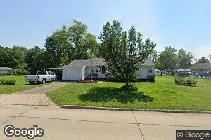 1202 NW 7th St, Fairfield, IL 62837