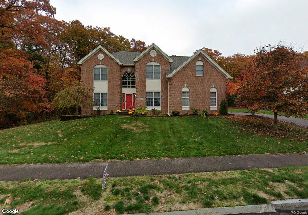 76 Hancock Rd, Franklin, MA 02038 - photo 1