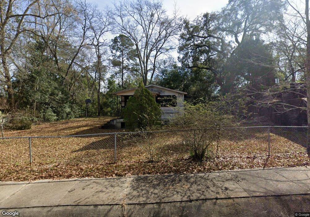 523 W Calhoun St, Thomasville, GA 31792 - photo 1