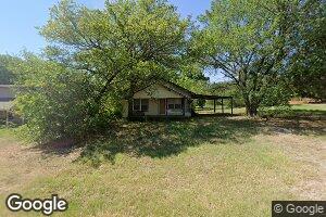 310 Patterson Ave, Comanche, OK 73529