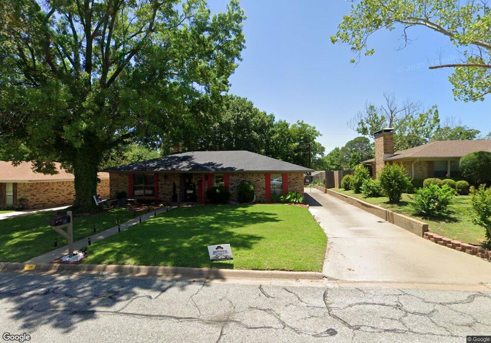 32 Haven Cir, Denison, TX 75020 - photo 1