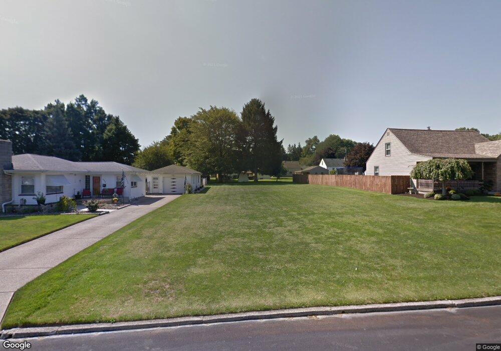 376 W Harvey St, Struthers, OH 44471 - photo 1