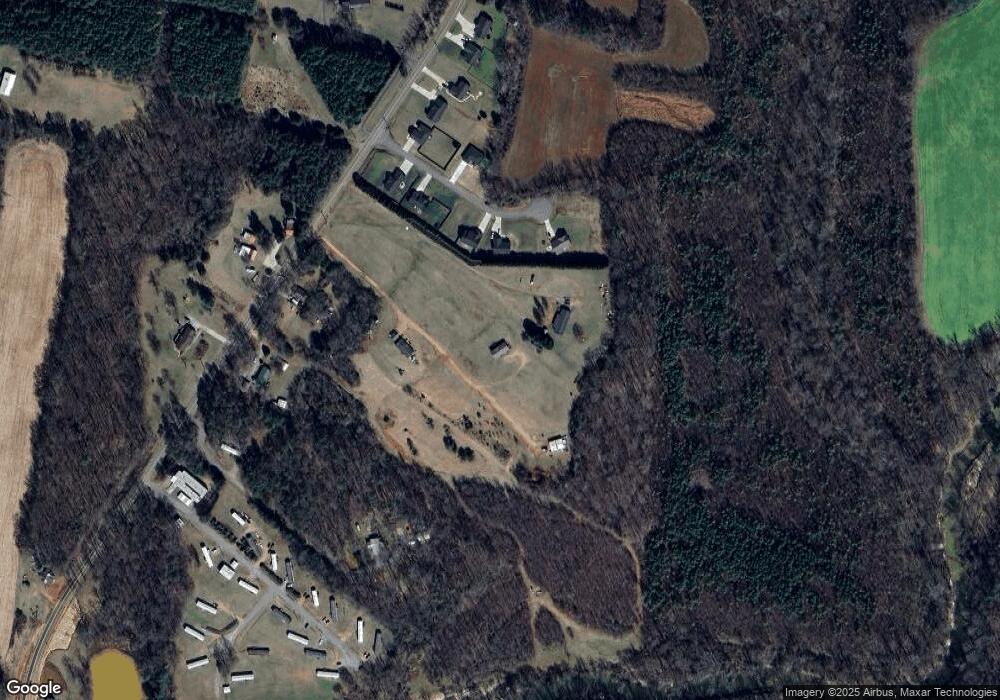 1000 Jennings Rd, Statesville, NC 28625 - photo 1