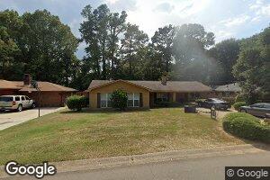 107 Brookfield Dr, Natchez, MS 39120