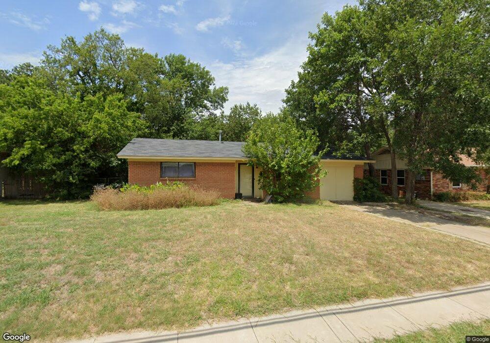 301 Bradley St, Denton, TX 76201 - photo 1