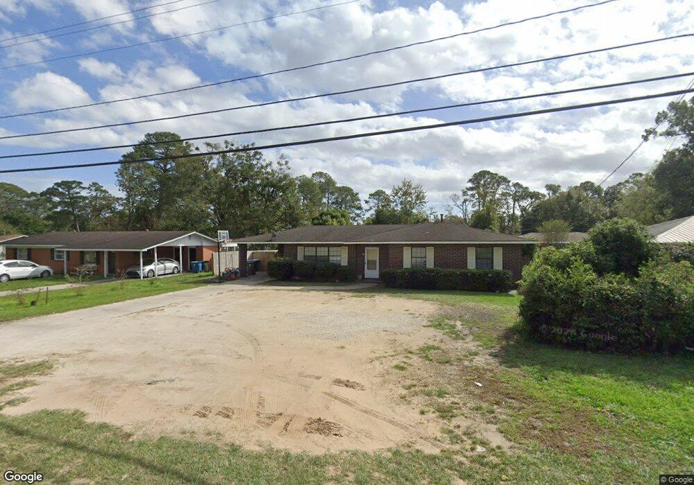 2630 4th St, Brunswick, GA 31520 - photo 1