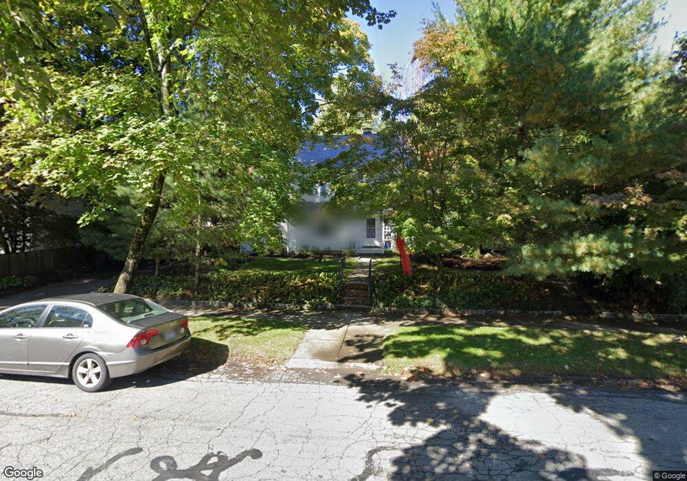 131 Windermere Rd, Auburndale, MA 02466 - photo 1