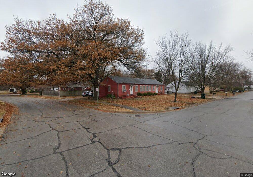 120 Walnut Dr, Parsons, KS 67357 - photo 1