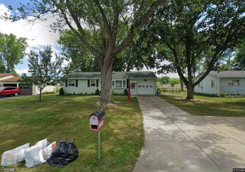 7225 Norman Rd, North Tonawanda, NY 14120 - photo 1