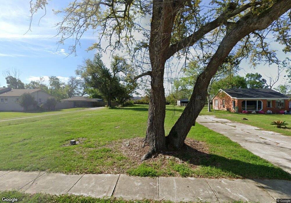 125 W Claude St, Lake Charles, LA 70605 - photo 1