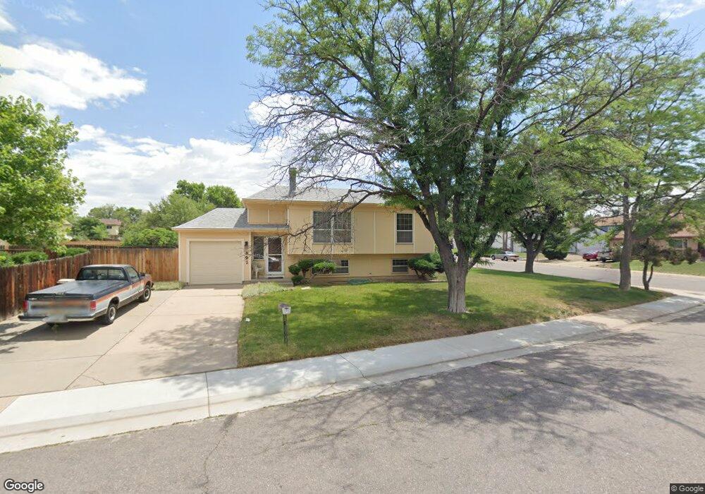 892 S Oakland St, Aurora, CO 80012 - photo 1