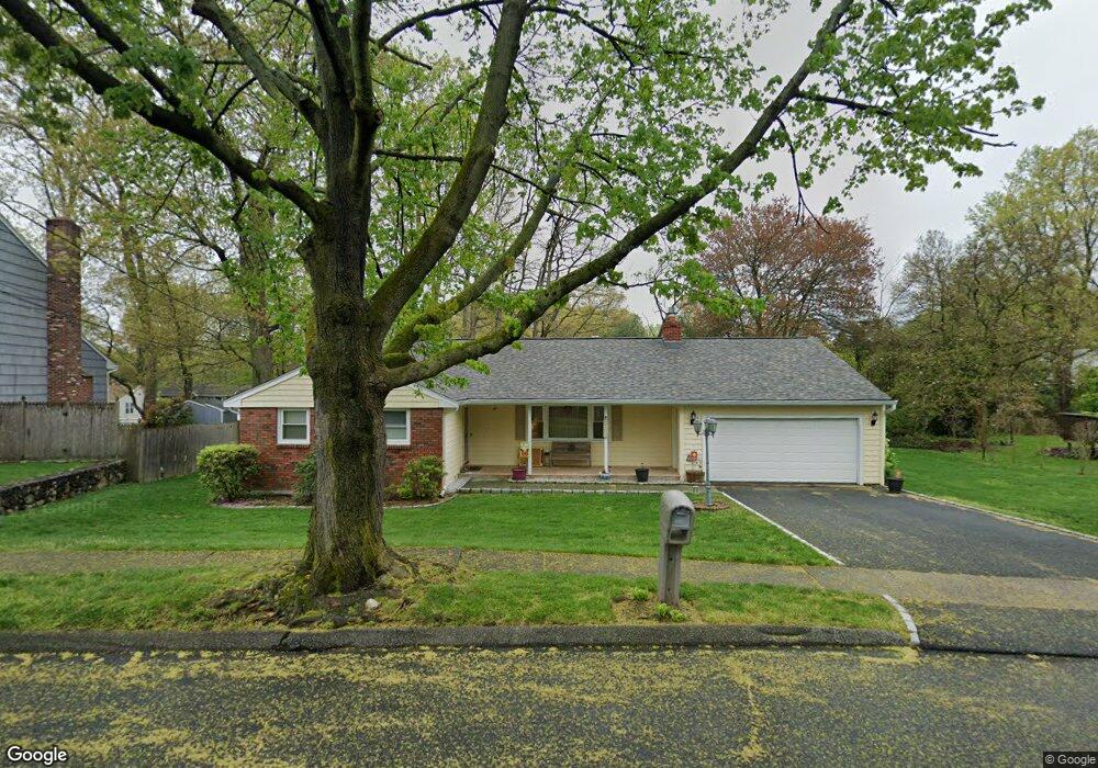 395 Overland Dr, Stratford, CT 06614 - photo 1