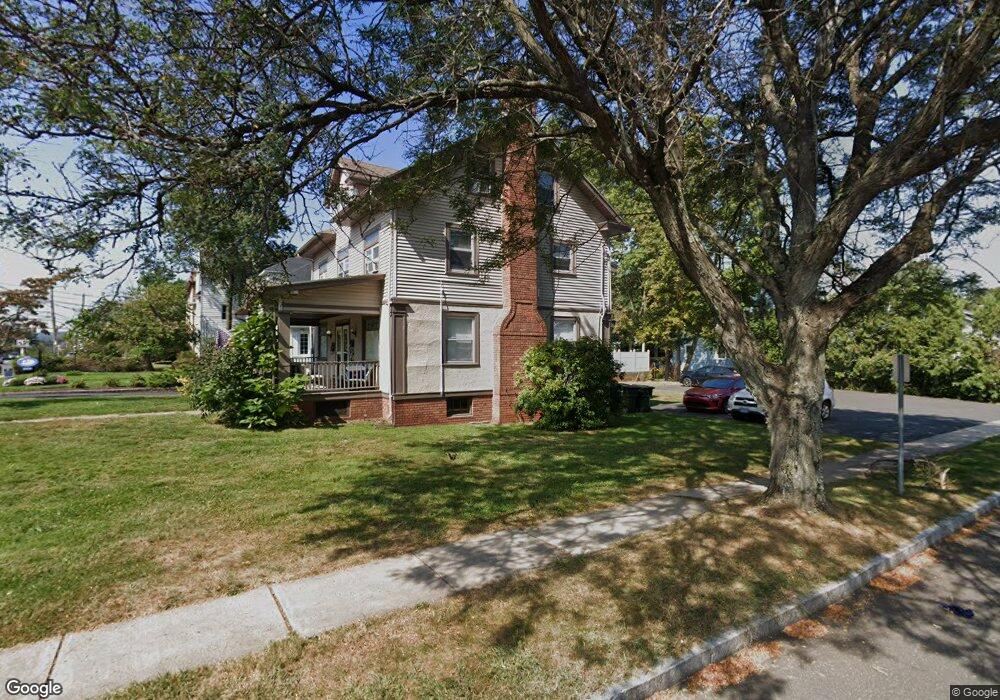 794 Farmington Ave unit 1, West Hartford, CT 06119 - photo 1