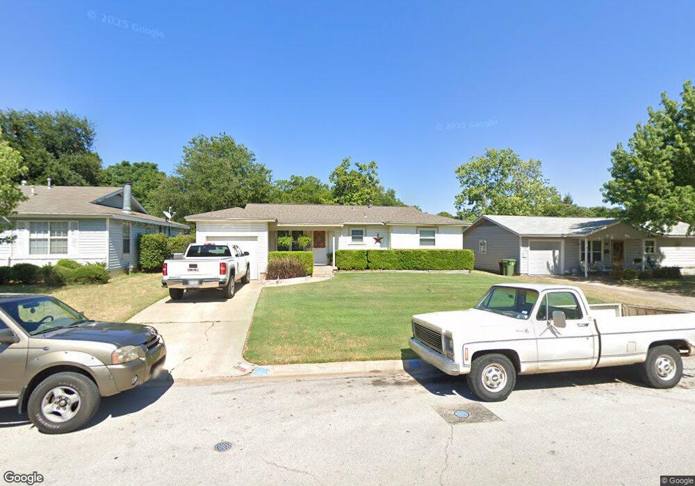 416 Anderson Dr, Hurst, TX 76053 - photo 1