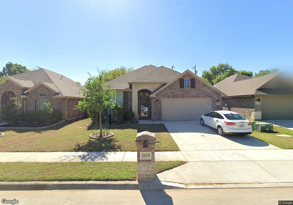 1115 Vintage Ave, Gainesville, TX 76240 - photo 1