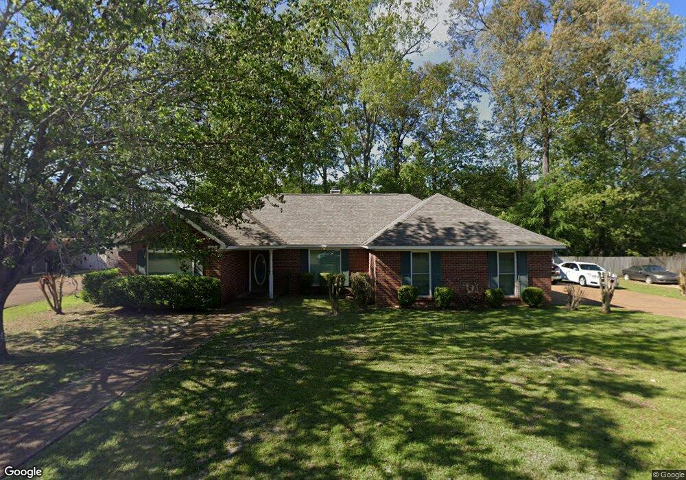 911 Eagles Nest Dr, Byram, MS 39272 - photo 1