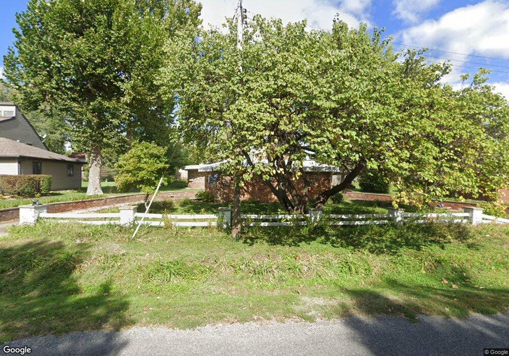 1204 Grandview Ave, Jacksonville, IL 62650 - photo 1