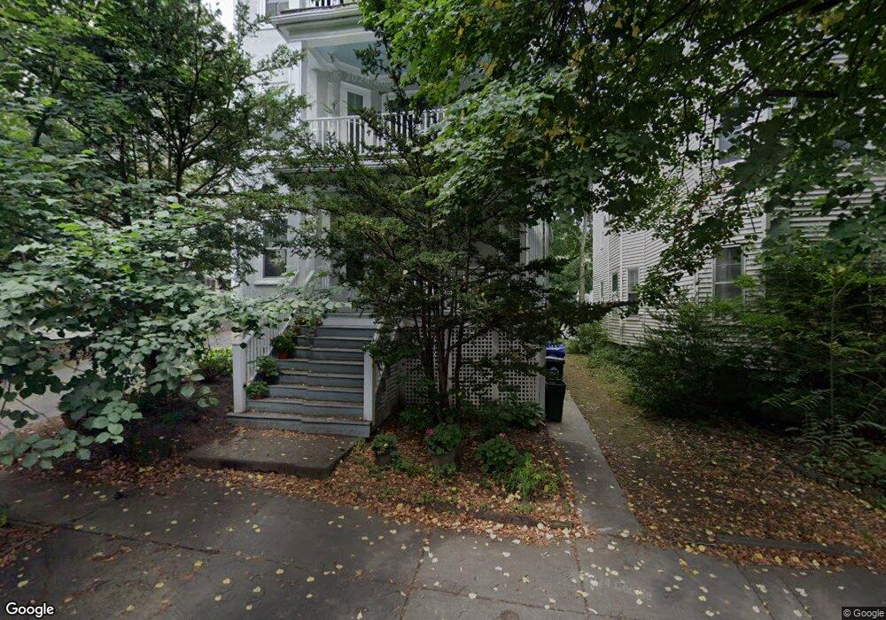 110 Browne St unit 3, Brookline, MA 02446 - photo 1