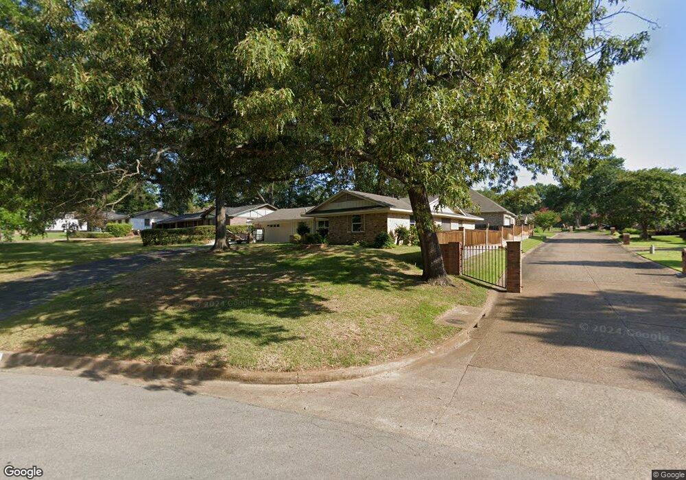 1011 Beechwood Dr, Tyler, TX 75701 - photo 1