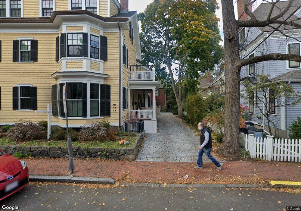 13 1/2 Hilliard St, Cambridge, MA 02138 - photo 1