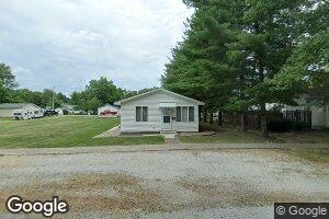 325 E Cherry St, Moweaqua, IL 62550