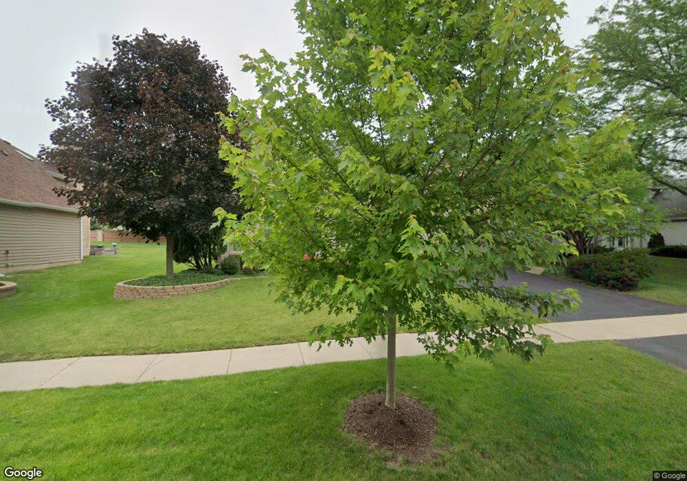 2135 Yellowstar Ln, Naperville, IL 60564 - photo 1