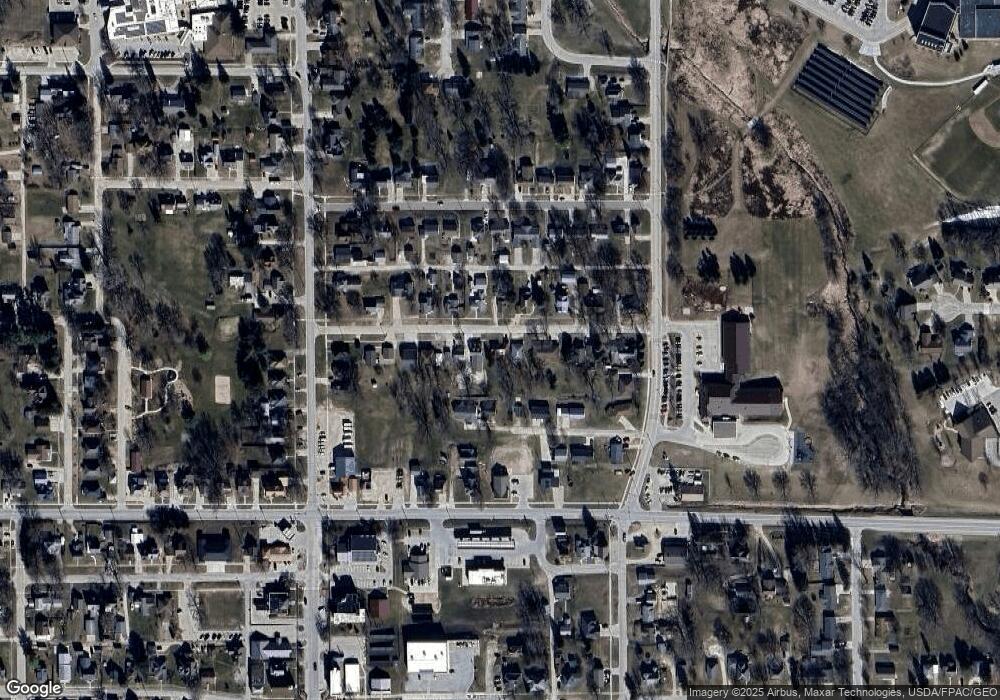 122 Cedar St, West Union, IA 52175 - photo 1