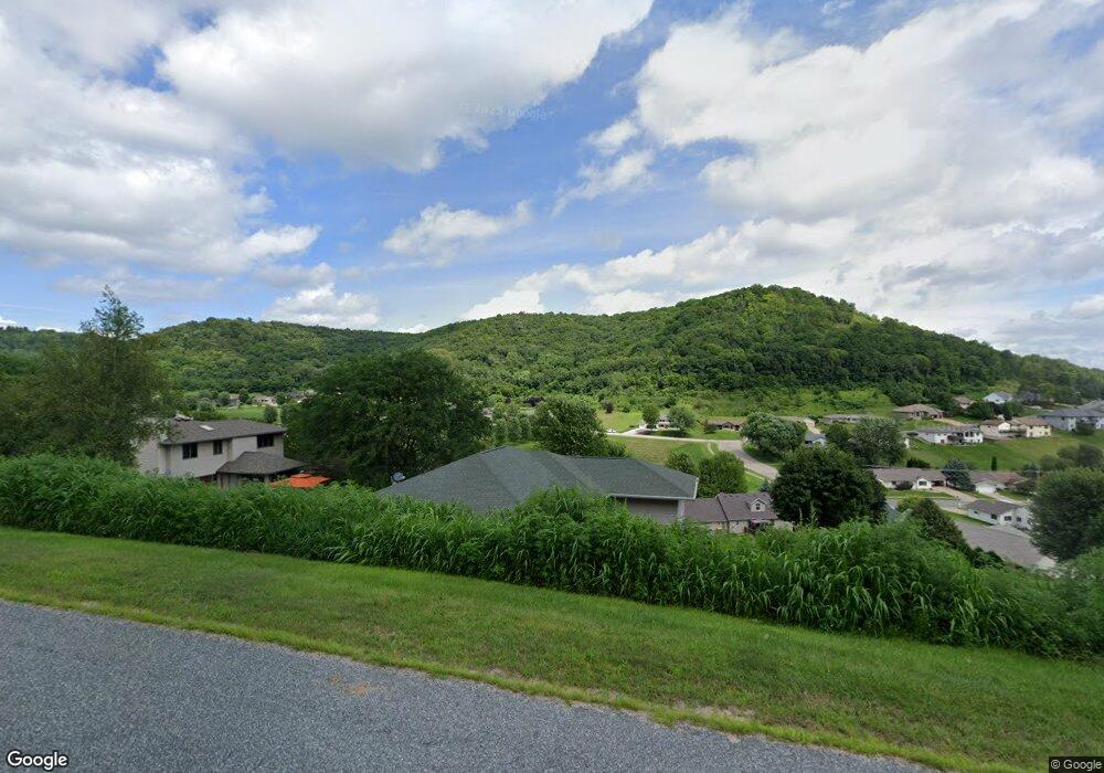 1748 Orchard Valley Rd, La Crescent, MN 55947 - photo 1