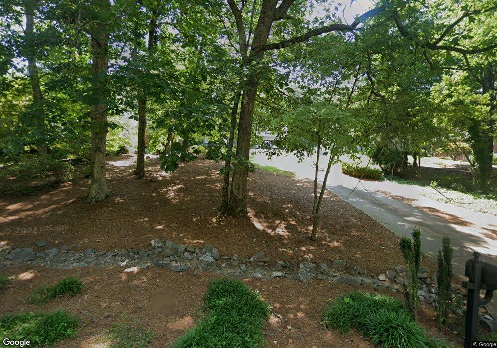 670 Tommy Aaron Dr, Gainesville, GA 30506 - photo 1