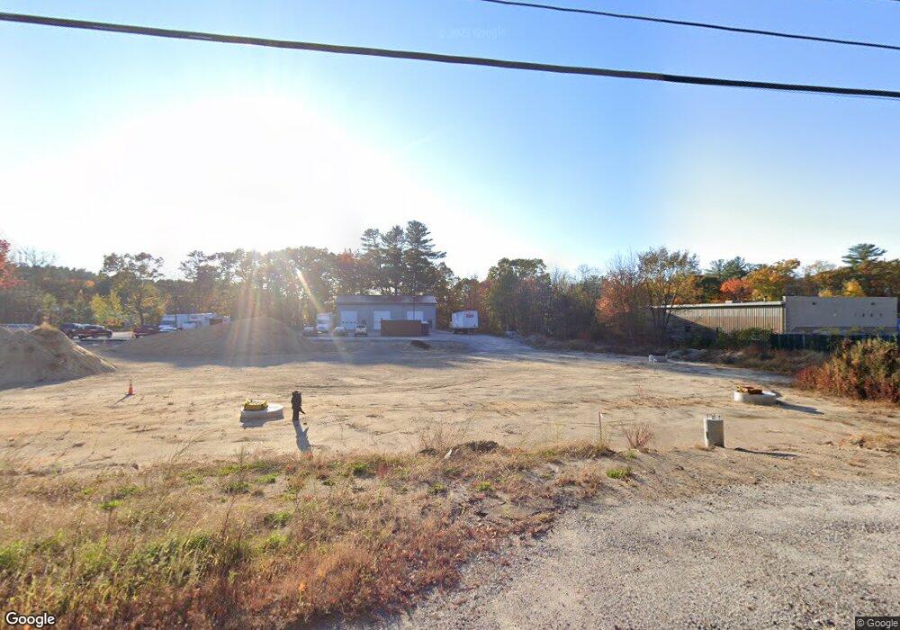 983 S Mammoth Rd, Manchester, NH 03109 - photo 1