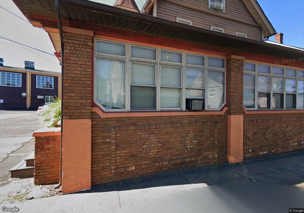 1310 W Broad St, Quakertown, PA 18951 - photo 1