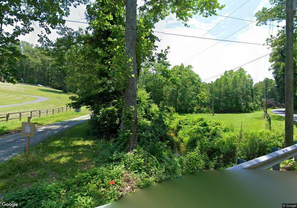 6817 Newman Rd, Clifton, VA 20124 - photo 1