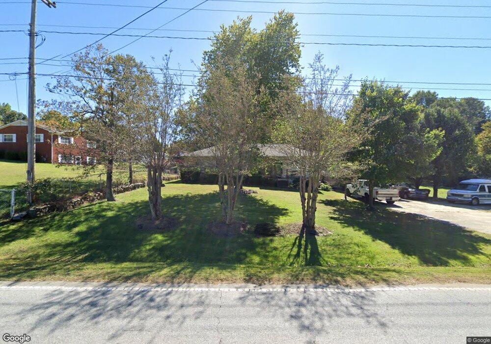 914 E Fairfield Rd, High Point, NC 27263 - photo 1