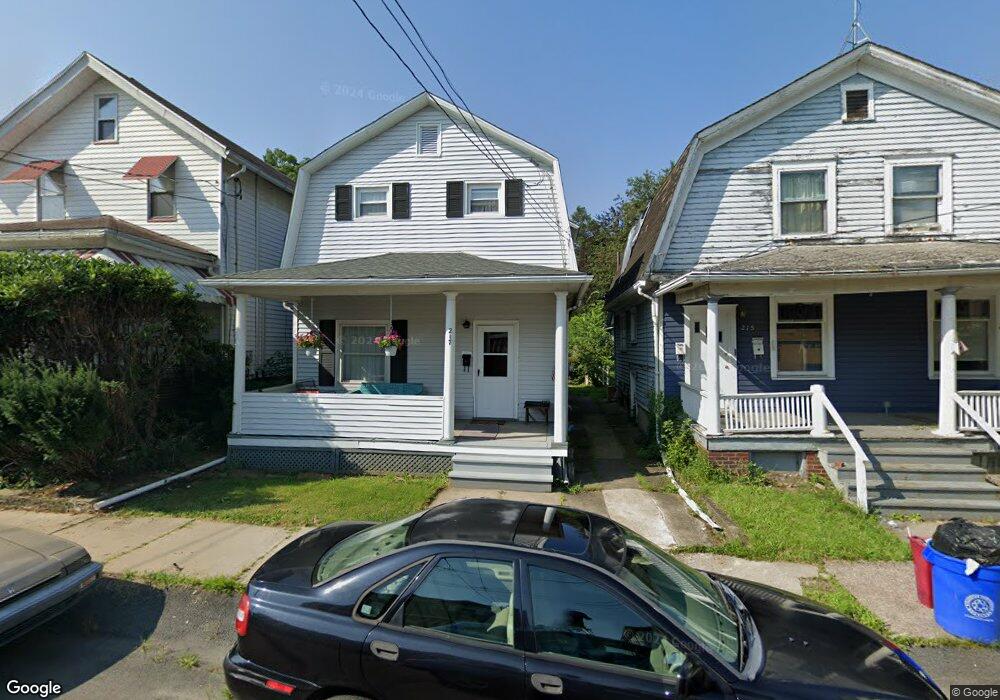 217 Taft St, Hanover Township, PA 18706 - photo 1