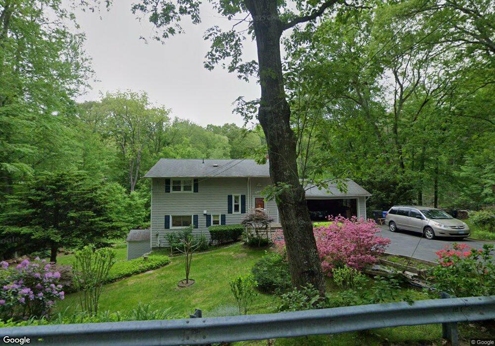 5 Stonybrook Rd, Gales Ferry, CT 06335 - photo 1
