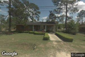 101 Pinecrest St, Broxton, GA 31519