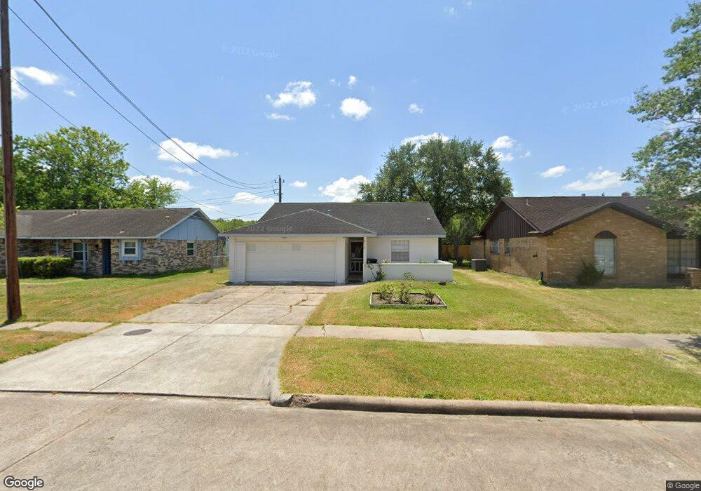 10110 Kirkglen Dr, Houston, TX 77089 - photo 1