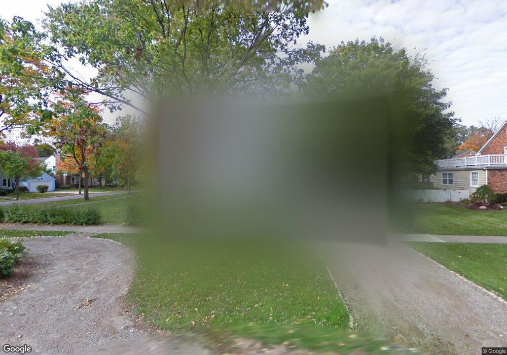 555 Chesterfield Ave unit Bldg-Unit, Birmingham, MI 48009 - photo 1