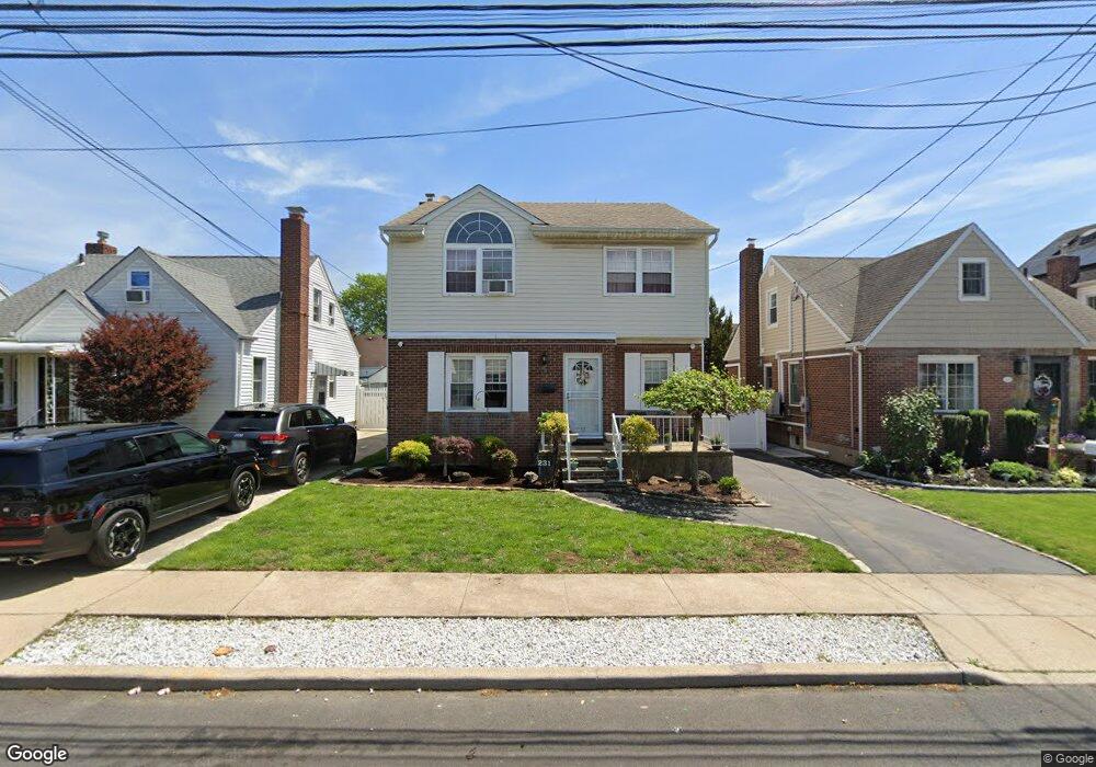 231 James St, Franklin Square, NY 11010 - photo 1