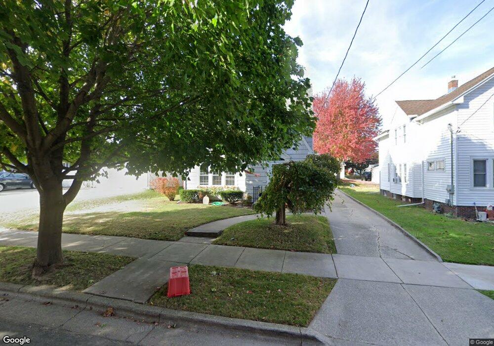 1014 N 13th St, Manitowoc, WI 54220 - photo 1