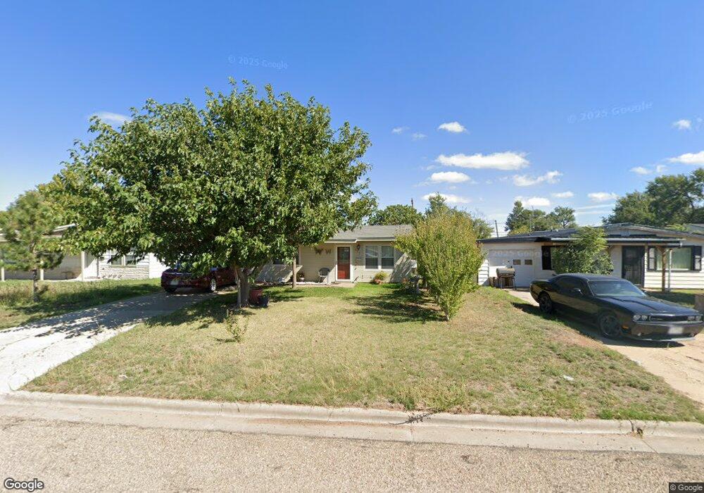 110 N Klein Ave, Dumas, TX 79029 - photo 1