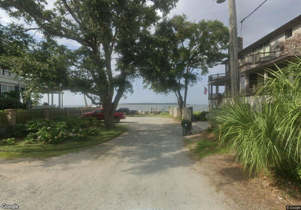 110 Hamilton St, Saint Simons Island, GA 31522 - photo 1