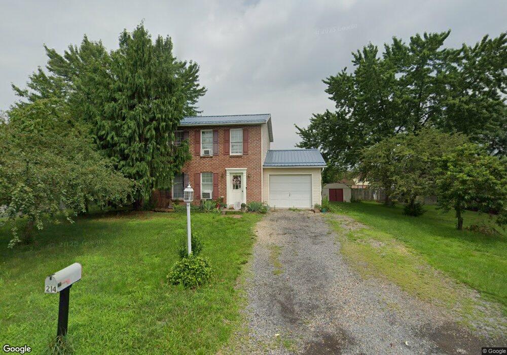 214 Lamplight Ln, Lewisburg, PA 17837 - photo 1