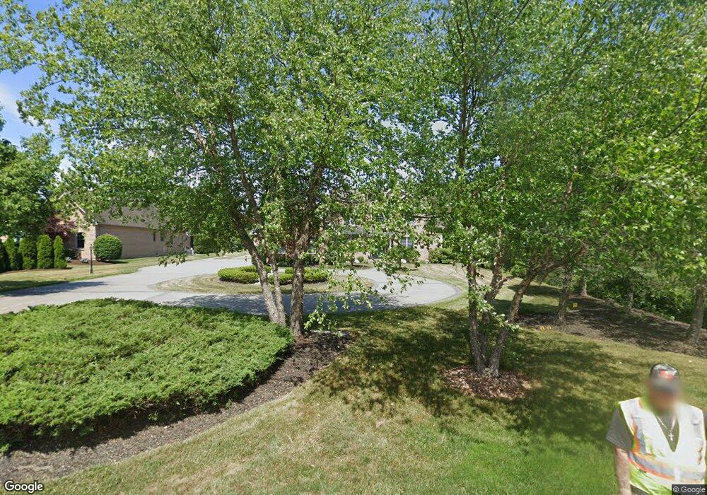 581 Pearse Rd, Schenectady, NY 12309 - photo 1