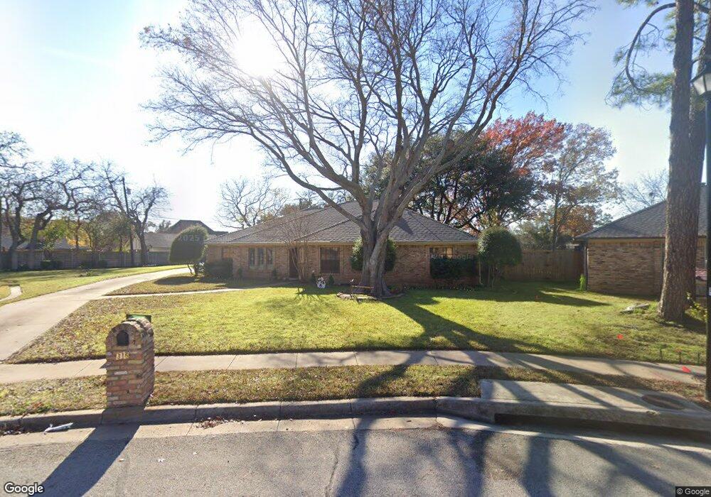 316 Elisha Ct, Bedford, TX 76021 - photo 1