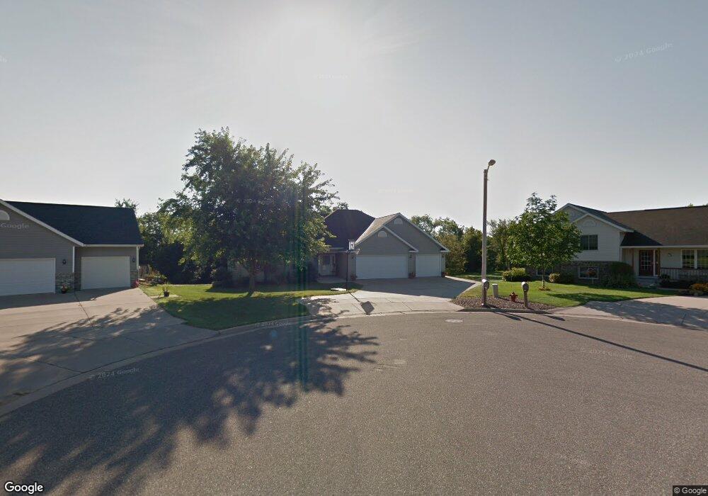 1830 W Ridge Ct, Eau Claire, WI 54703 - photo 1