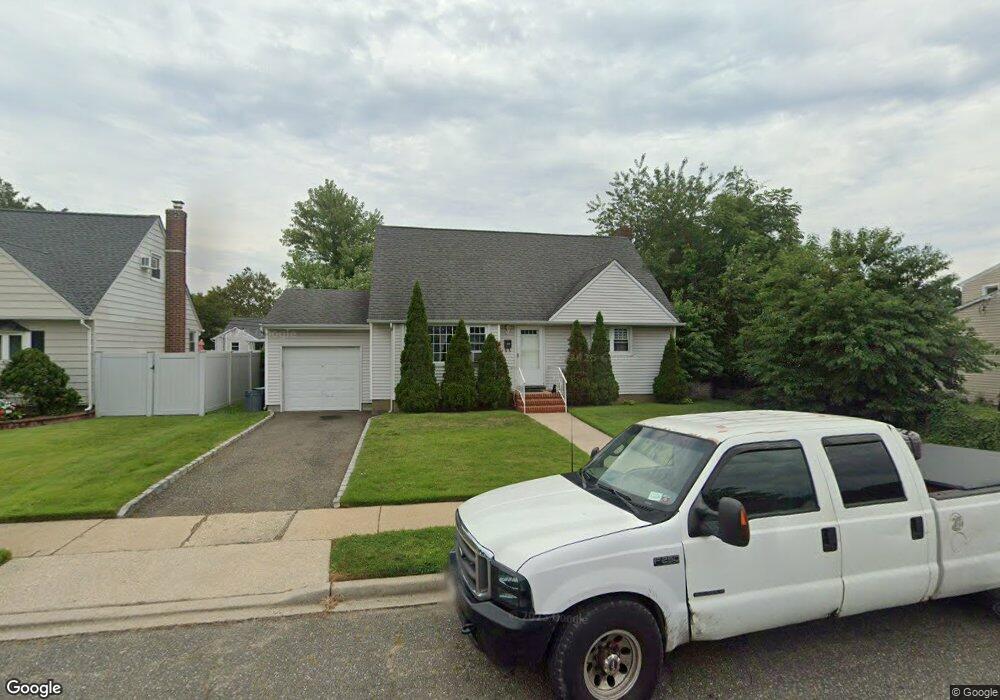 181 Noell St, Levittown, NY 11756 - photo 1